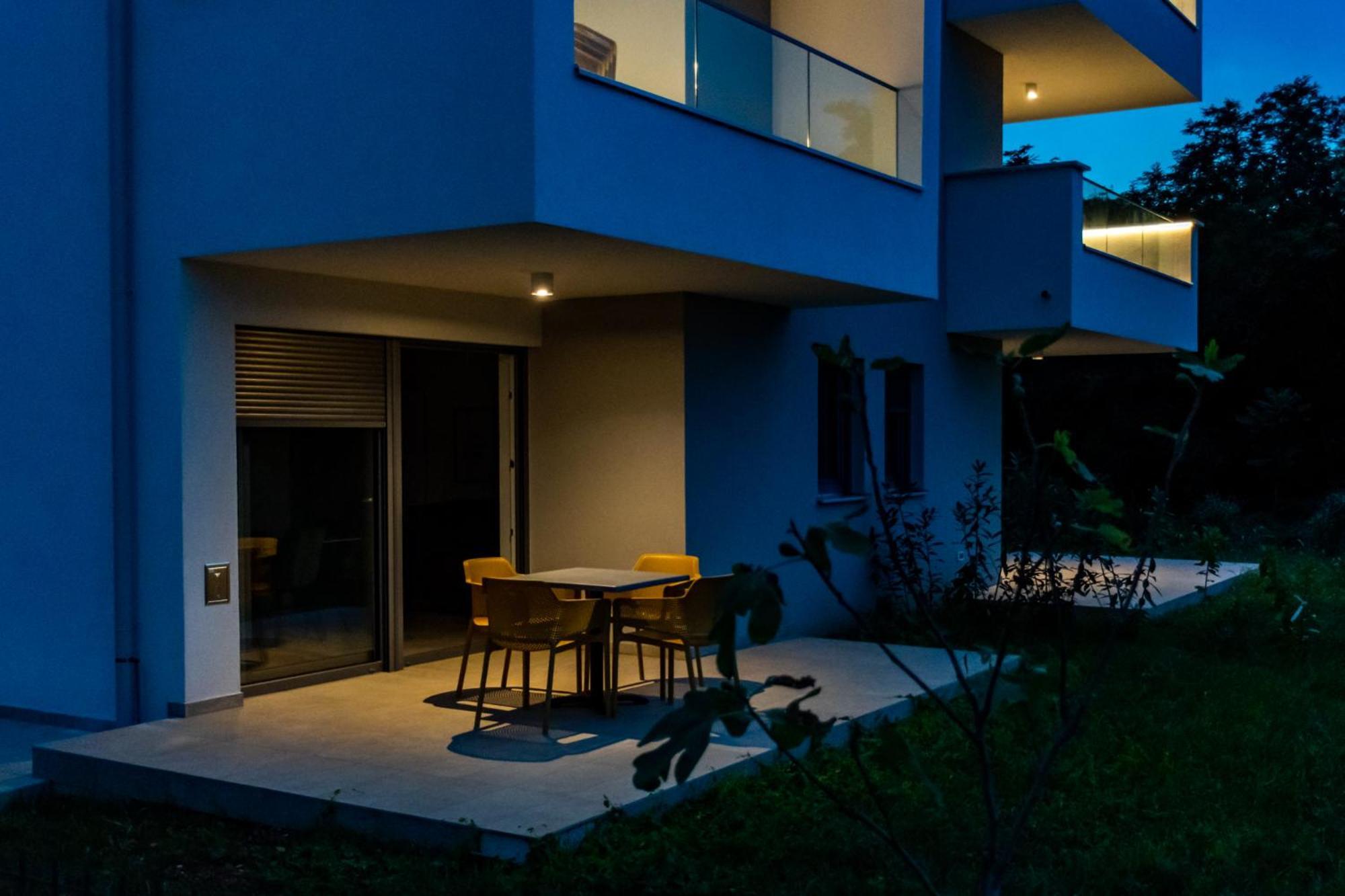 Baden Resort Basanija, Umag-With Sea View, Parking And 300M From The Beach Екстериор снимка