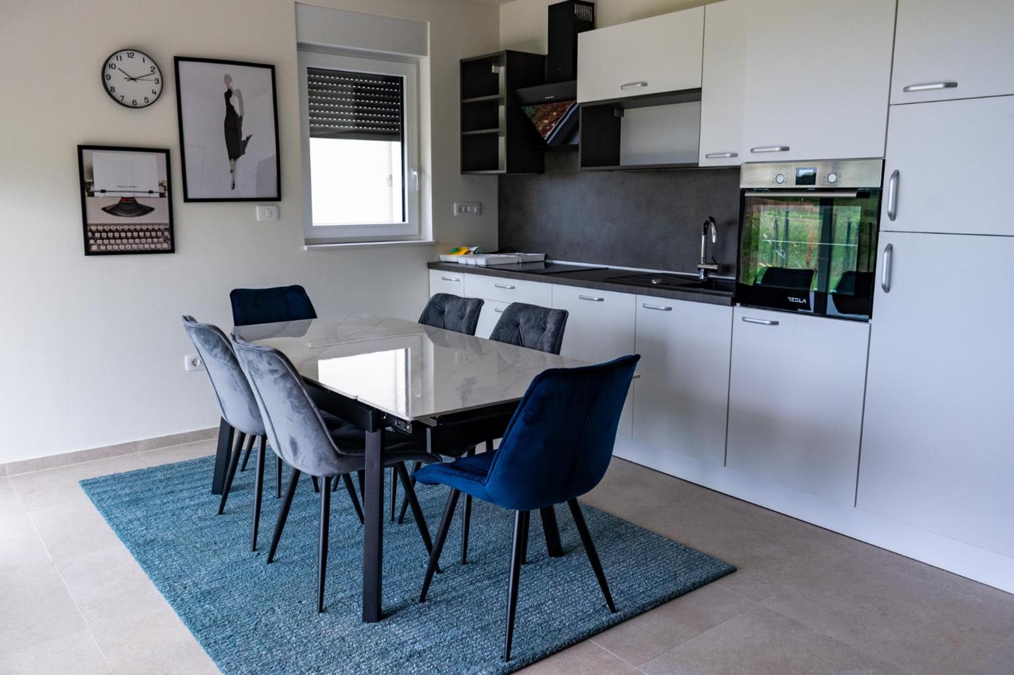 Baden Resort Basanija, Umag-With Sea View, Parking And 300M From The Beach Екстериор снимка