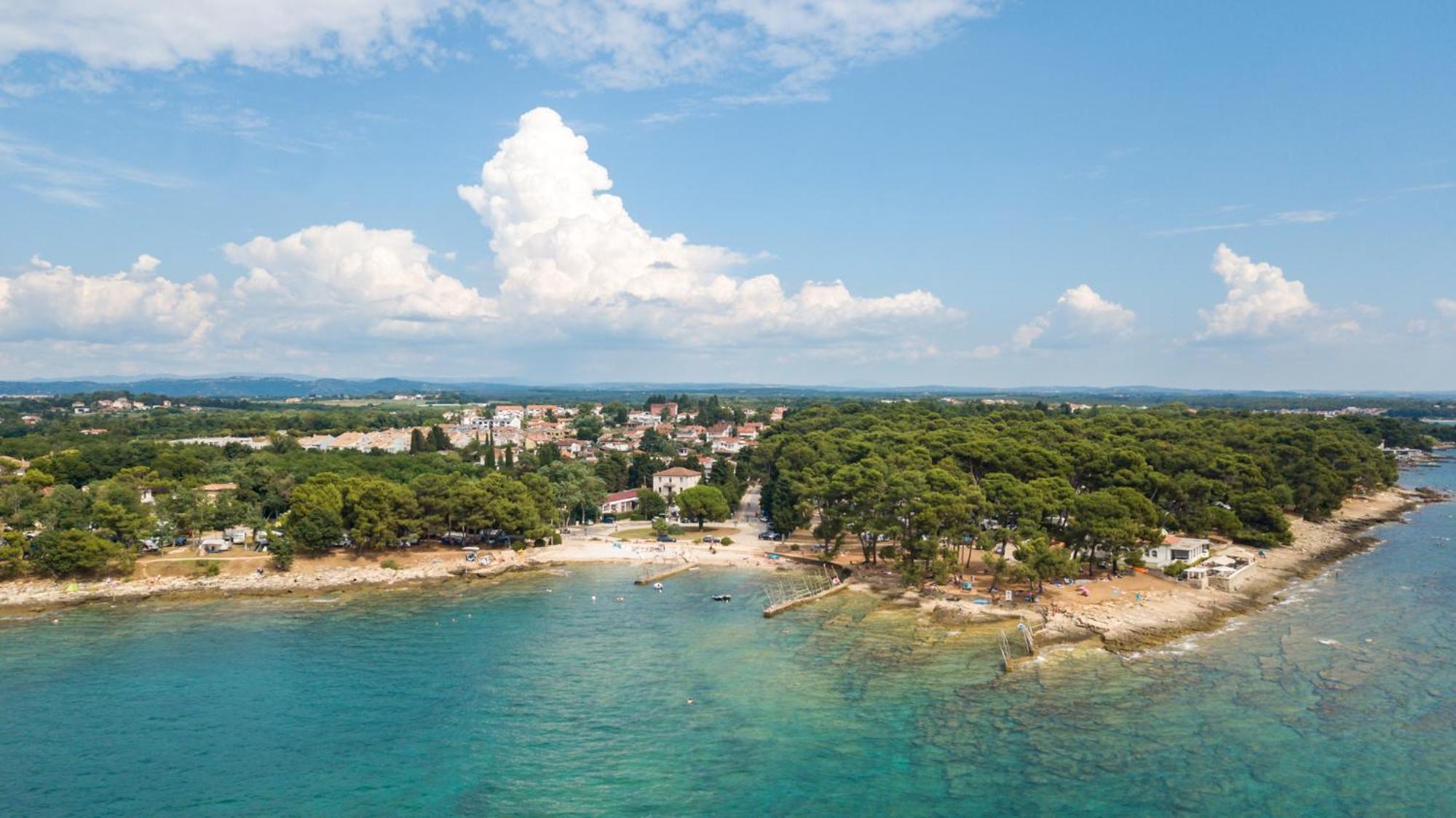 Baden Resort Basanija, Umag-With Sea View, Parking And 300M From The Beach Екстериор снимка