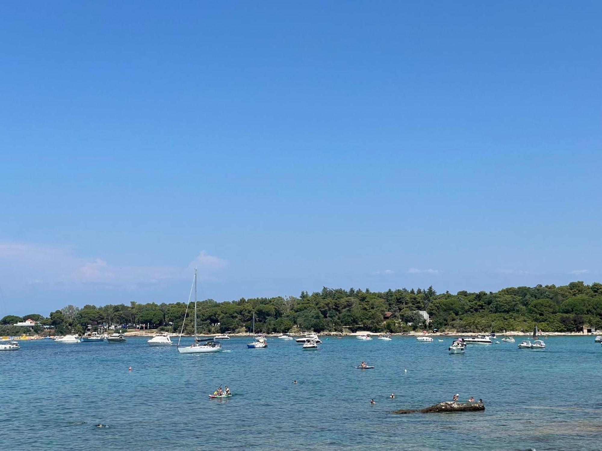 Baden Resort Basanija, Umag-With Sea View, Parking And 300M From The Beach Екстериор снимка